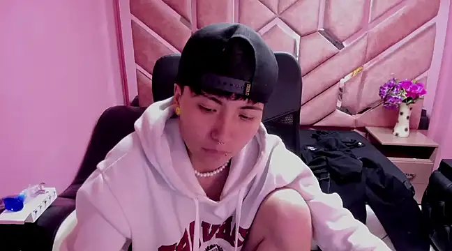 Im Mathias online show from 01.18.25