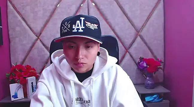 Im Mathias online show from 02.05.25