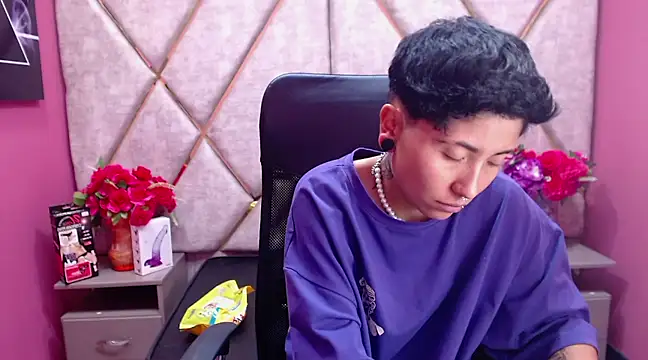 Im Mathias online show from 02.14.25