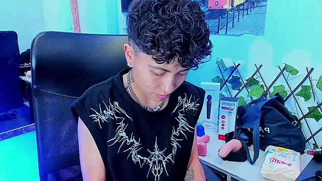 Im Mathias online show from 12.14.25