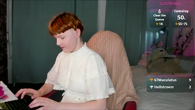 DreamyLuna online show from 01.23.25