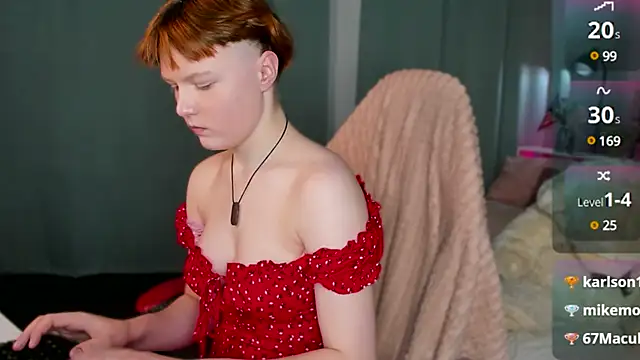 DreamyLuna online show from 01.24.25