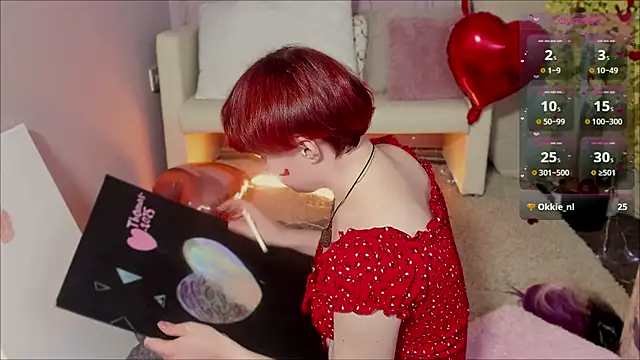 DreamyLuna online show from 02.14.25