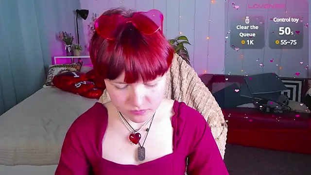 DreamyLuna online show from 02.16.25