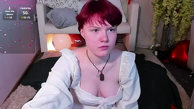 DreamyLuna online show from 02.28.25