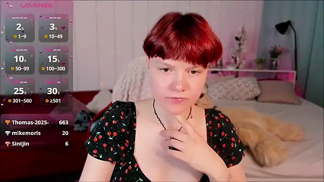 DreamyLuna online show from 03.14.25