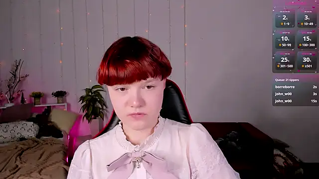 DreamyLuna online show from 03.20.25