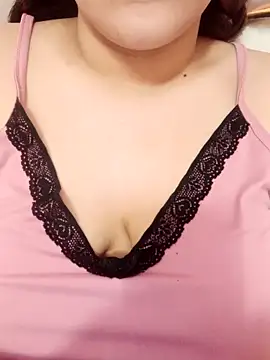 Snapshot of Hotoufia38 chatting on 01.27.25 Hotoufia38 online show from 01.27.25