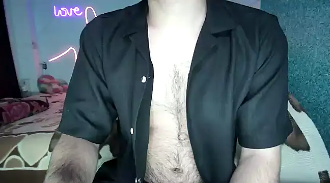 Snapshot of hunter_boy chatting on 02.11.25 hunter boy online show from 02.11.25