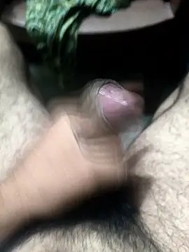 Snapshot of hunter_boy chatting on 09.19.25 hunter boy online show from 09.19.25