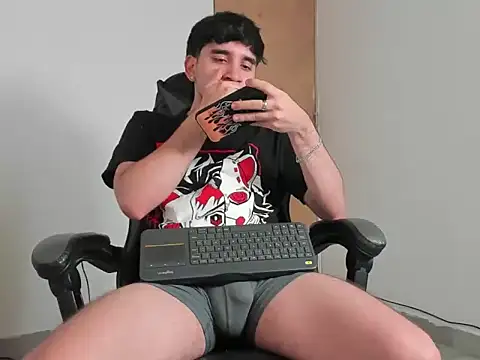 leo030809 online show from 04.14.26