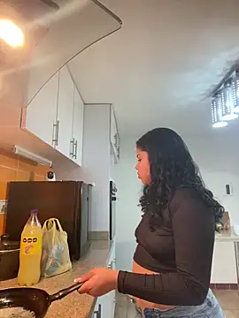 Elaa euphoria online show from 12.30.24