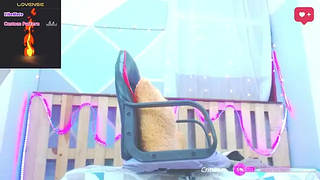 Snapshot of Michellcockxxx chatting on 02.24.25 Michellcockxxx online show from 02.24.25