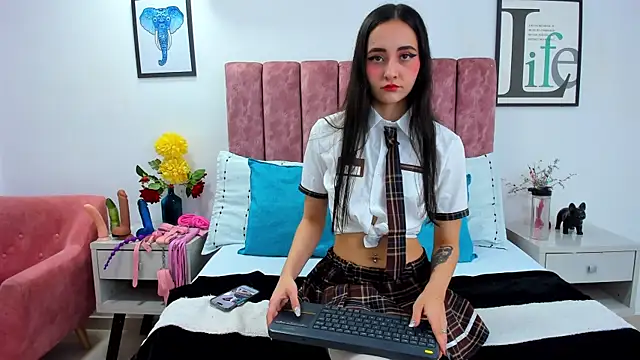 Snapshot of AsshleySweet chatting on 03.18.25 AsshleySweet online show from 03.18.25