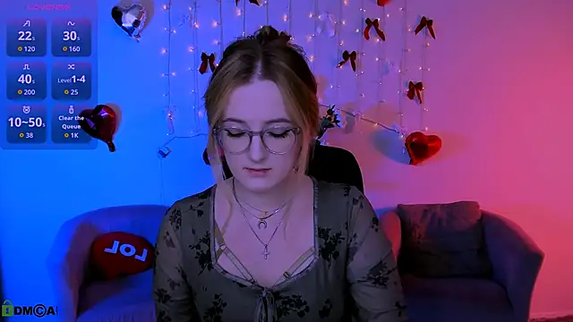 luna berryy online show from 04.15.26