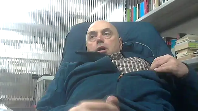Snapshot of pantomax chatting on 03.02.26 pantomax online show from 03.02.26