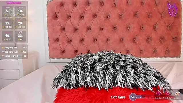 Snapshot of amberlitle chatting on 02.01.25 amberlitle online show from 02.01.25