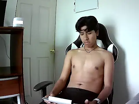 Snapshot of alexxx_TI chatting on 04.14.26 alexxx TI online show from 04.14.26