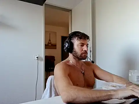 alpha-hunk online show from 03.24.26