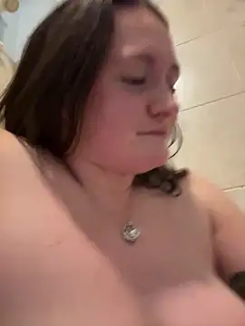 BustyBonnieUK online show from 01.09.25