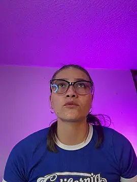 aurora divine online show from 03.14.26