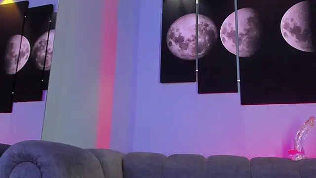 Snapshot of maddy_walker chatting on 12.19.24 maddy walker online show from 12.19.24