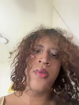 Snapshot of zahrivk1 chatting on 09.26.25 zahrivk1 online show from 09.26.25