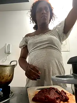 Snapshot of zahrivk1 chatting on 10.31.25 zahrivk1 online show from 10.31.25