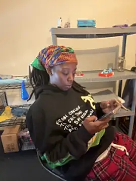 choclatepeaach online show from 10.30.25