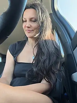 Snapshot of -OLYA- chatting on 04.21.26 -OLYA- online show from 04.21.26