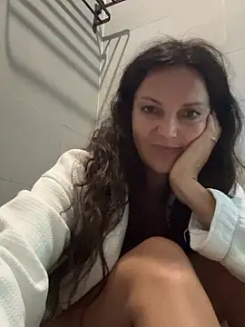 Snapshot of -OLYA- chatting on 07.18.26 -OLYA- online show from 07.18.26