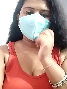 Snapshot of Dr_Chhaya chatting on 09.21.25 Dr Chhaya online show from 09.21.25