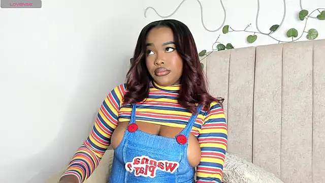 Kaseydelvey online show from 03.24.26