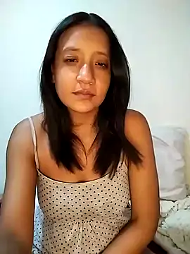 Snapshot of cami_victoria chatting on 02.08.25 cami victoria online show from 02.08.25