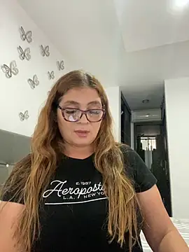 Snapshot of AntonellaAlondra4 chatting on 02.02.25 AntonellaAlondra4 online show from 02.02.25