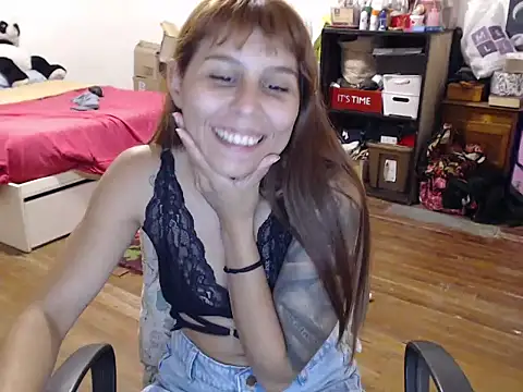 bunnylolaa4 online show from 02.10.25