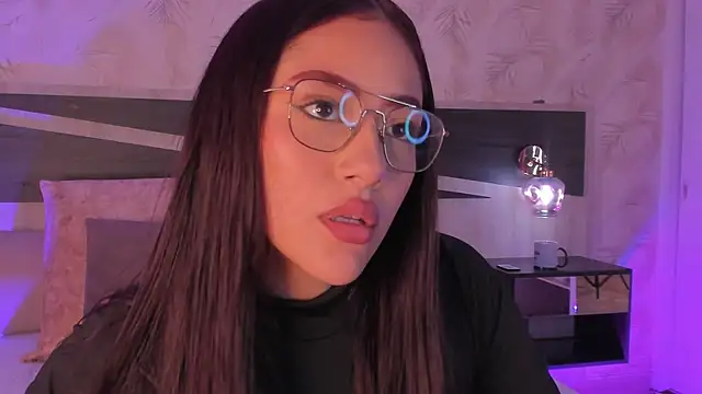 nicolle pierce online show from 02.25.26