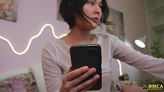 Snapshot of pulluq chatting on 12.21.24 pulluq online show from 12.21.24