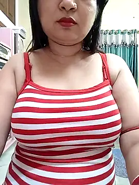 Snapshot of Royalgirl667 chatting on 12.02.24 Royalgirl667 online show from 12.02.24