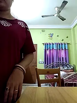 Snapshot of Royalgirl667 chatting on 12.06.24 Royalgirl667 online show from 12.06.24