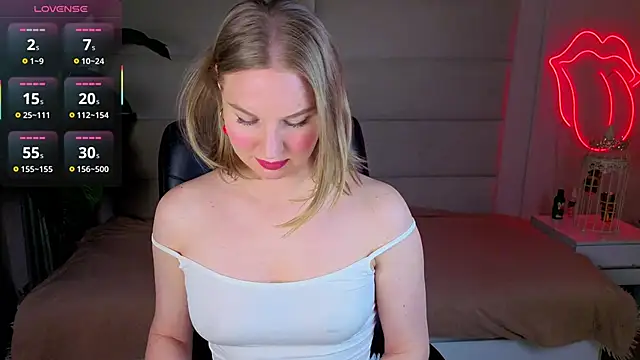 Snapshot of Angel_Nikole chatting on 02.23.26 Angel Nikole online show from 02.23.26