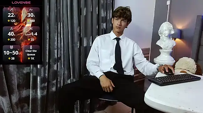 Snapshot of jason_graeats chatting on 02.18.25 jason graeats online show from 02.18.25