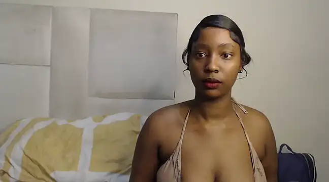 Snapshot of Spicey-Cheekss chatting on 12.05.24 Spicey-Cheekss online show from 12.05.24