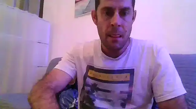 Snapshot of Vespa_Crabo chatting on 02.01.25 Vespa Crabo online show from 02.01.25