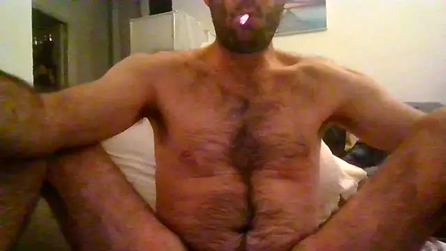 Snapshot of Vespa_Crabo chatting on 02.09.25 Vespa Crabo online show from 02.09.25