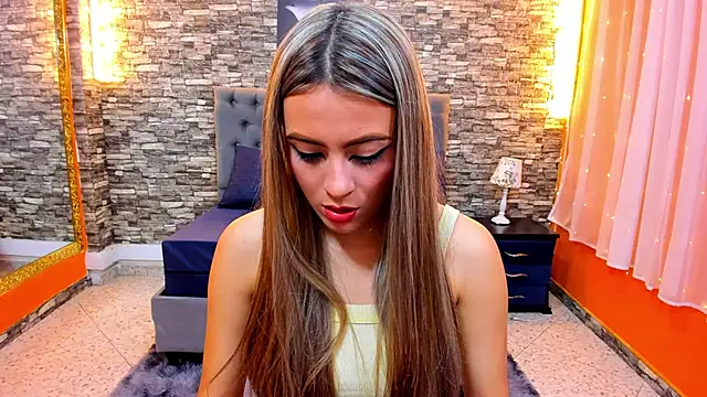 miacarperr1 online show from 02.04.25