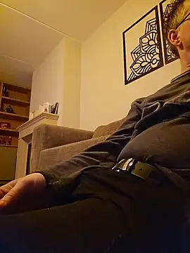 Snapshot of Hectorthyssen1 chatting on 02.04.26 Hectorthyssen1 online show from 02.04.26