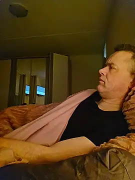 Snapshot of Hectorthyssen1 chatting on 02.14.26 Hectorthyssen1 online show from 02.14.26