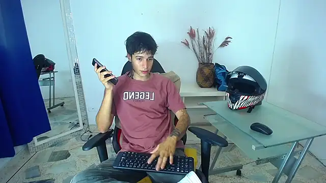 Snapshot of Zacktk7 chatting on 01.27.25 Zacktk7 online show from 01.27.25