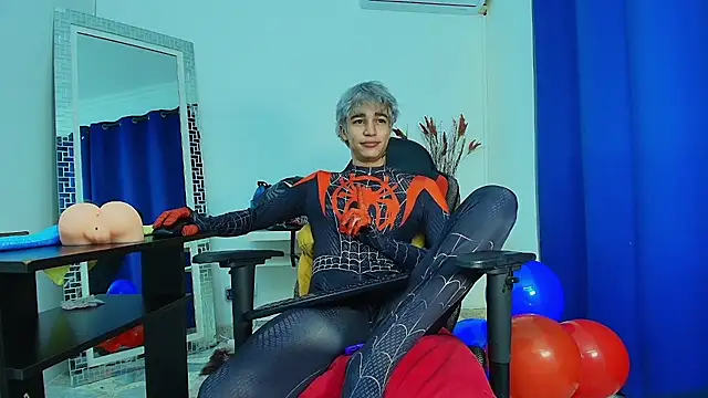 Snapshot of Zacktk7 chatting on 02.25.25 Zacktk7 online show from 02.25.25